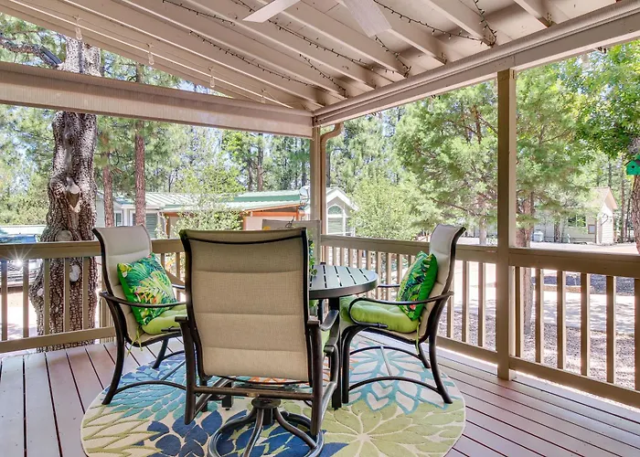Holiday home Fairways, Fishing & Forest Fun! Show Retreat *